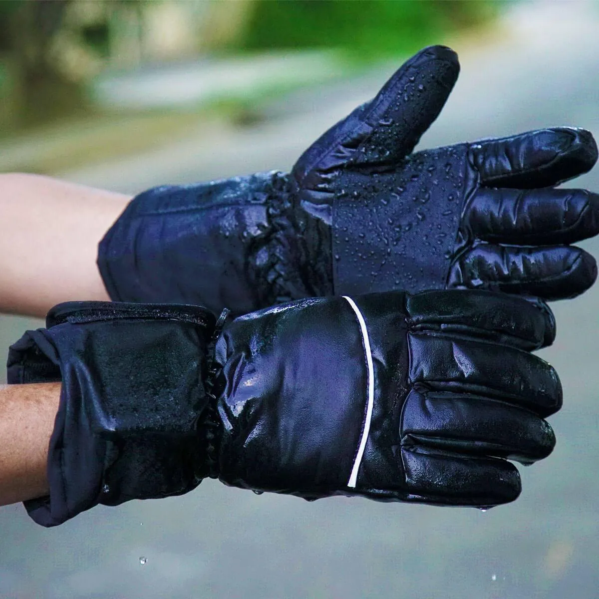 Motorcycle Waterproof Electronically Heated Gloves, Size M-L, Black